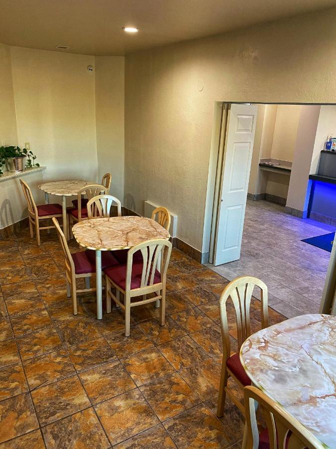 Lone Star Inn Декейтър Екстериор снимка